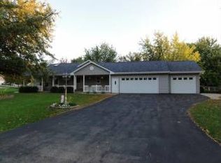 5137 Island Rd, Butte Des Morts, WI 54927