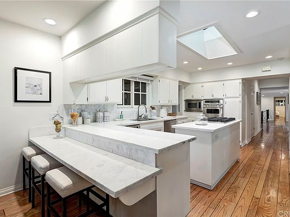 5th image of 5022 Palomar Dr