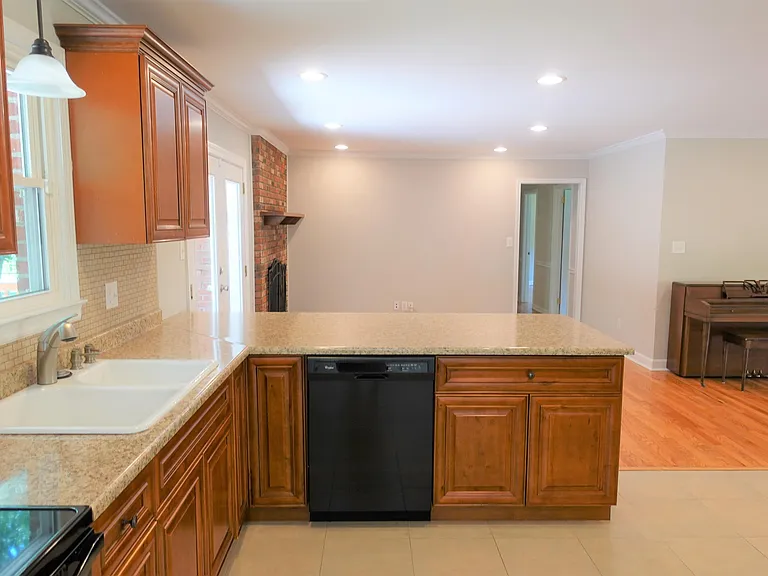 115 Konnarock Cir — Photo 24