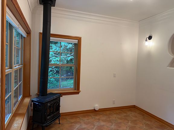 2nd image of 1727 Mount Baker Hwy #C