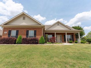211 Cozy Creek Rd, Meridianville, AL 35759