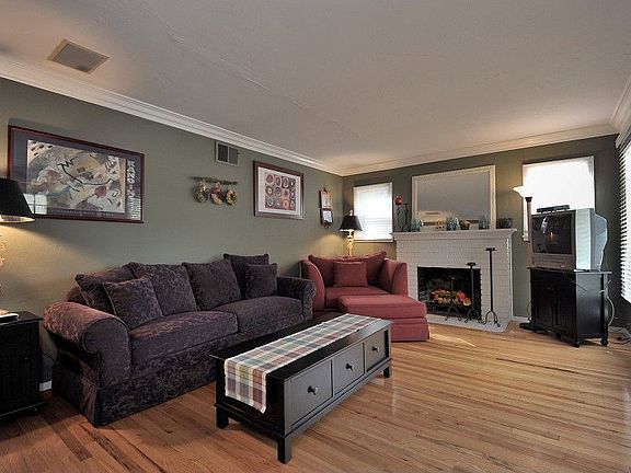 4th image of 1206 Gordon St