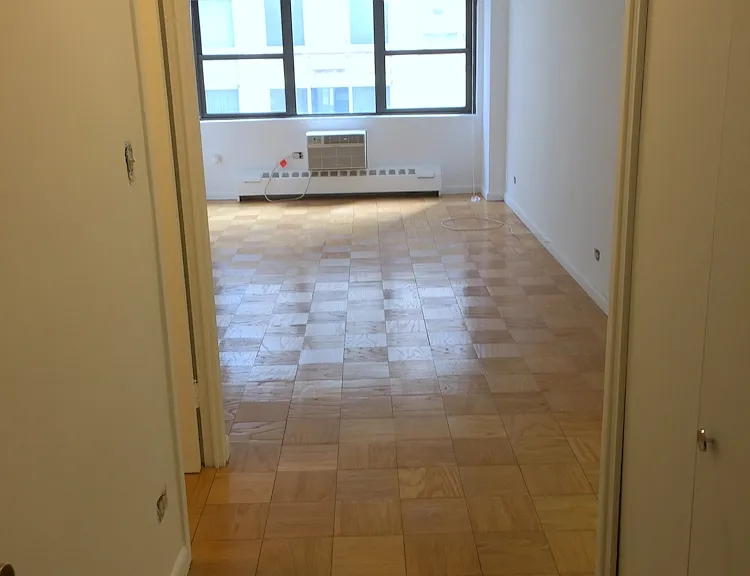 330 E 46th St #11A — Photo 1