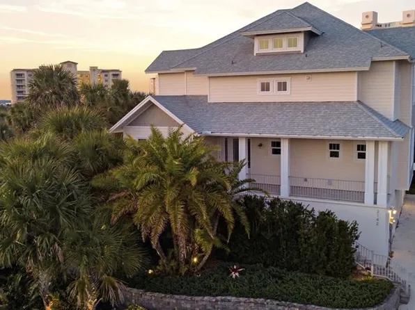 2142 Villa Way, New Smyrna Beach, FL 32169