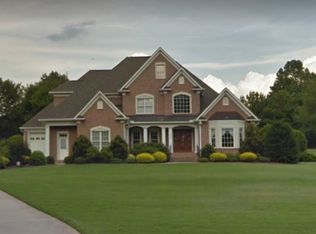 155 Queens Cove Rd, Mooresville, NC 28117