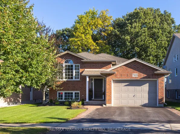 7919 Fleming Dr, Niagara Falls, ON L2H 3H9