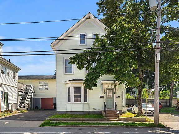 2nd image of 186 Washington St
