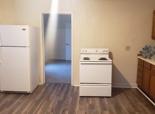 740 E State St APT 1, Albany, IN 47320