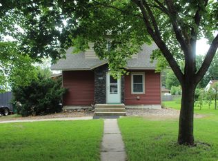 117 Hickory St S, Lester Prairie, MN 55354
