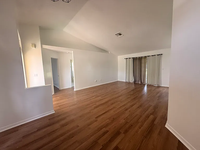 1765 SW Desert Ave — Photo 9