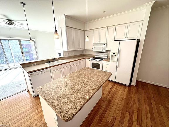 3rd image of 230 Nat Turner Blvd #230