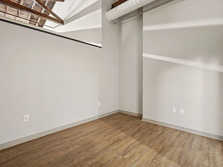 Hercules Apartments — Photo 19