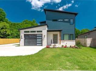 956 W Boone St, Fayetteville, AR 72701