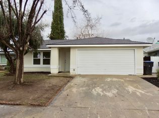 4624 W Feemster Ave, Visalia, CA 93277
