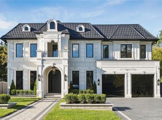 517 Stafford Dr, Oakville, ON L6L4M4