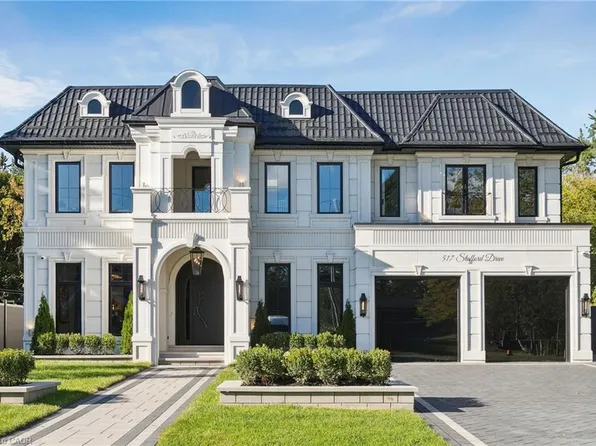517 Stafford Dr, Oakville, ON L6L 4M4
