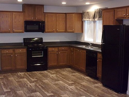 2nd image of 84 Hidden Oak Dr