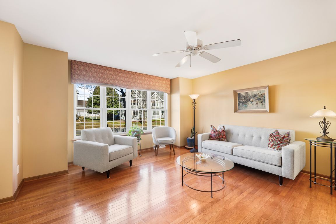 next background image