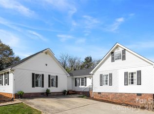 123 Chestnut Ridge Rd, Kings Mountain, NC 28086