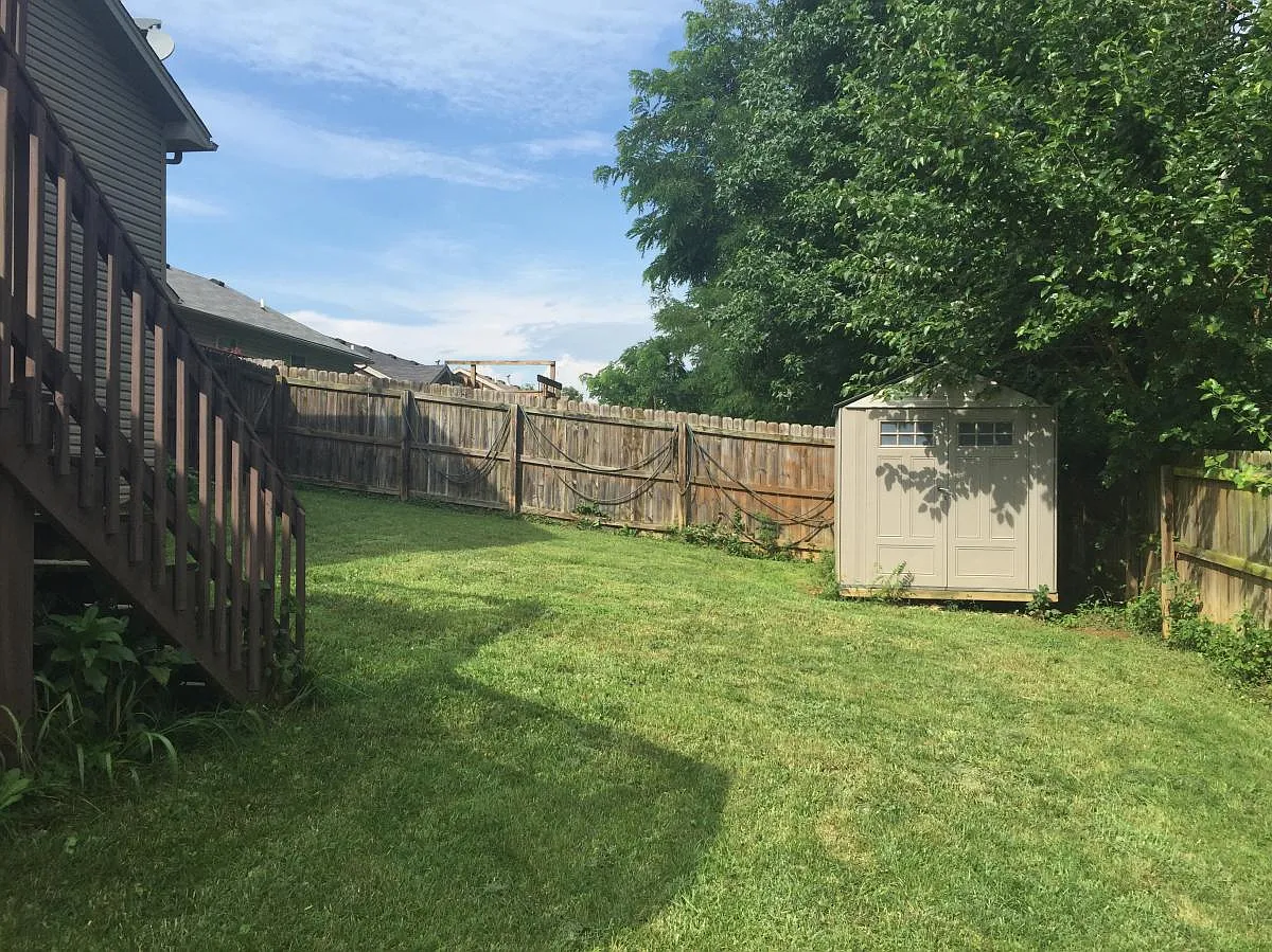 5 bed, 2021 sqft, $2,300 — Photo 3