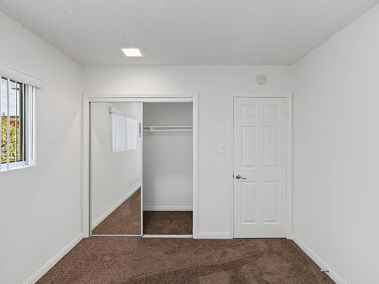 16229 Woodruff — Photo 26