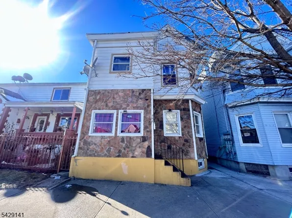 966 E 24Th St, Paterson City, NJ 07513