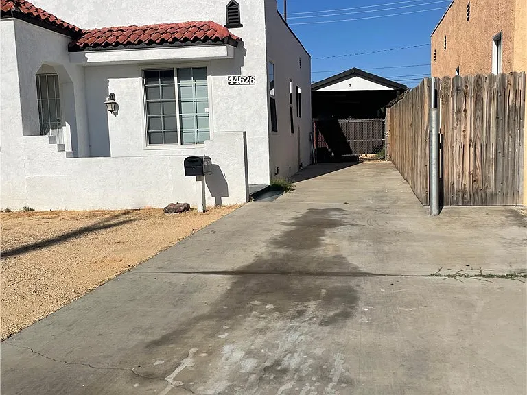 44624 Cedar Ave — Photo 8