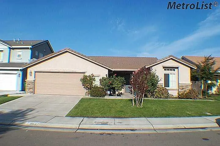 9627 Milan Dr photo 1
