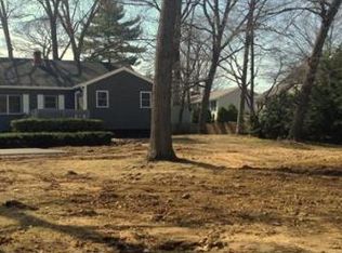 5 Leclair St, North Reading, MA 01864