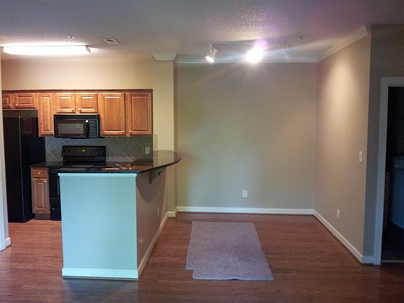 Kitchen & Dining Area 1
