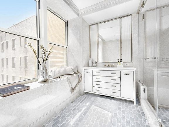 4th image of 498 W End Ave APT 11B