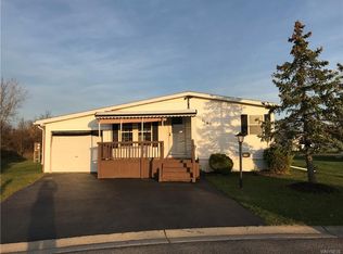 1162 Timberwood Ct, Lockport, NY 14094