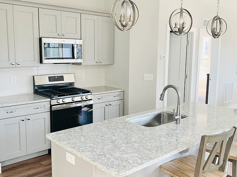 106 Edge Towne Ln — Photo 4