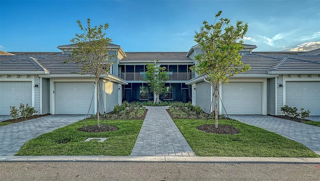 2 bed, 2.0 bath, 1366 sqft, $2,300 — Photo 3