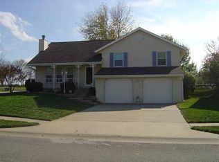 1007 NE 108th St, Kansas City, MO 64155