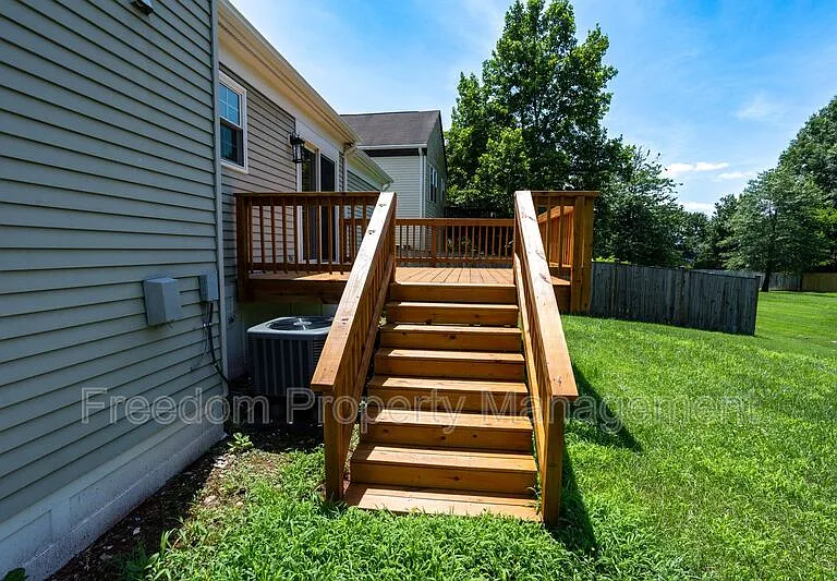 10116 Wimbledon Ct — Photo 24