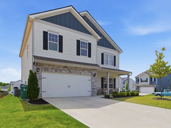 500 Charing Cross Dr, Lebanon, TN 37087