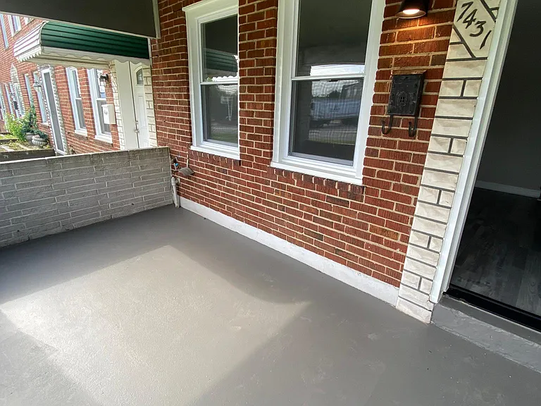 7431 Holabird Ave — Photo 2