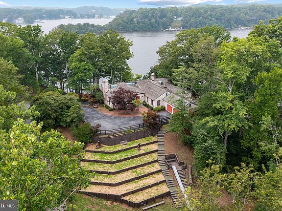2nd image of 2916 Southwater Point Dr