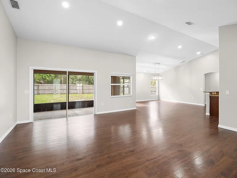 567 Consolata Ave NW — Photo 4