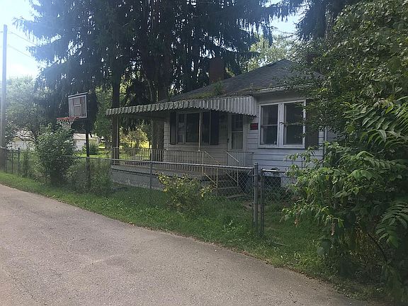 2nd image of 230 Herron St