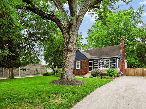 4th image of 3225 Chamberlin Dr