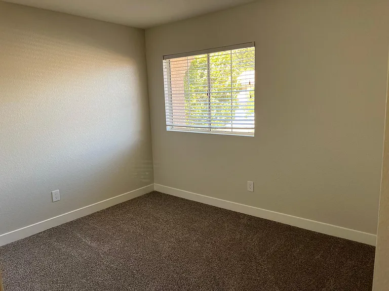 9573 Ripplecreek Dr — Photo 9