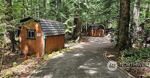 2nd image of 421 N Wynoochee Drive