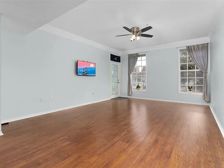 233 Goldenrain Dr #202 — Photo 14