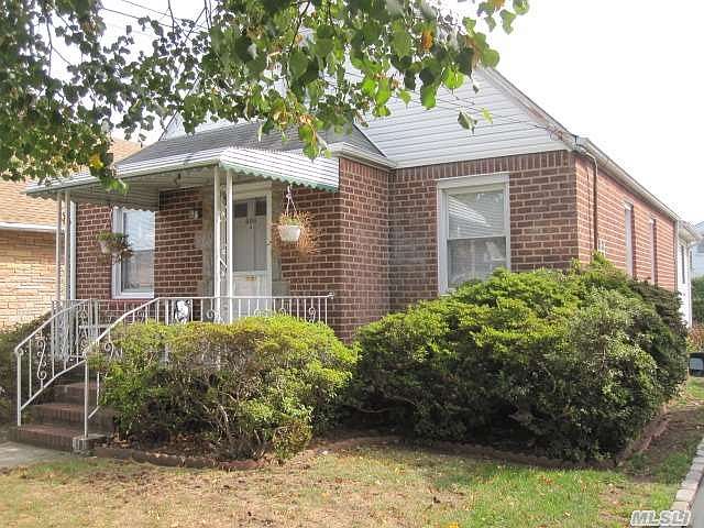 1st image of 406 McNulty Pl