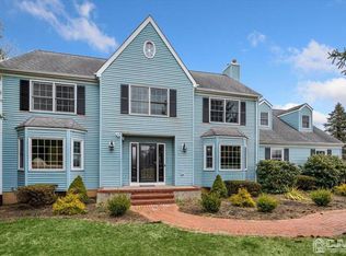 5 Pinewood Ln, Washington, NJ 07882