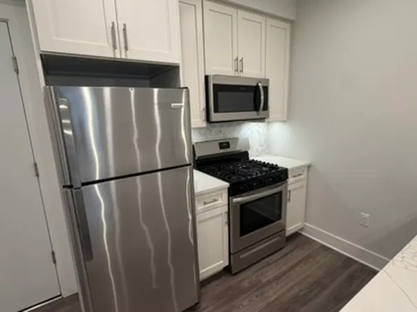 658 Grand St #204, Jersey City, NJ 07304
