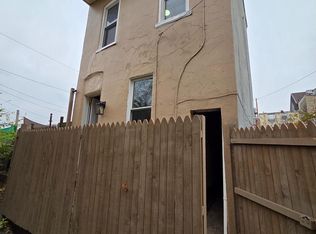 614 S 10th St, Reading, PA 19602