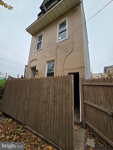 614 S 10th St Photo 1